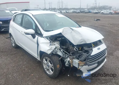 2015 Ford Fiesta Se z USA, uszkodzony, nr VIN 3FADP4EJ4FM204866